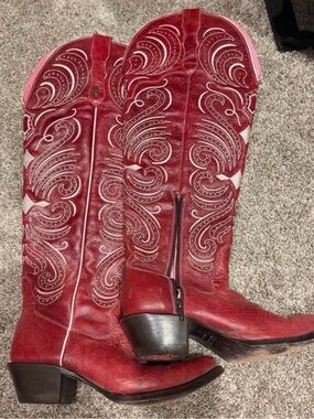 Red Embroidered Western Cowboy Boots